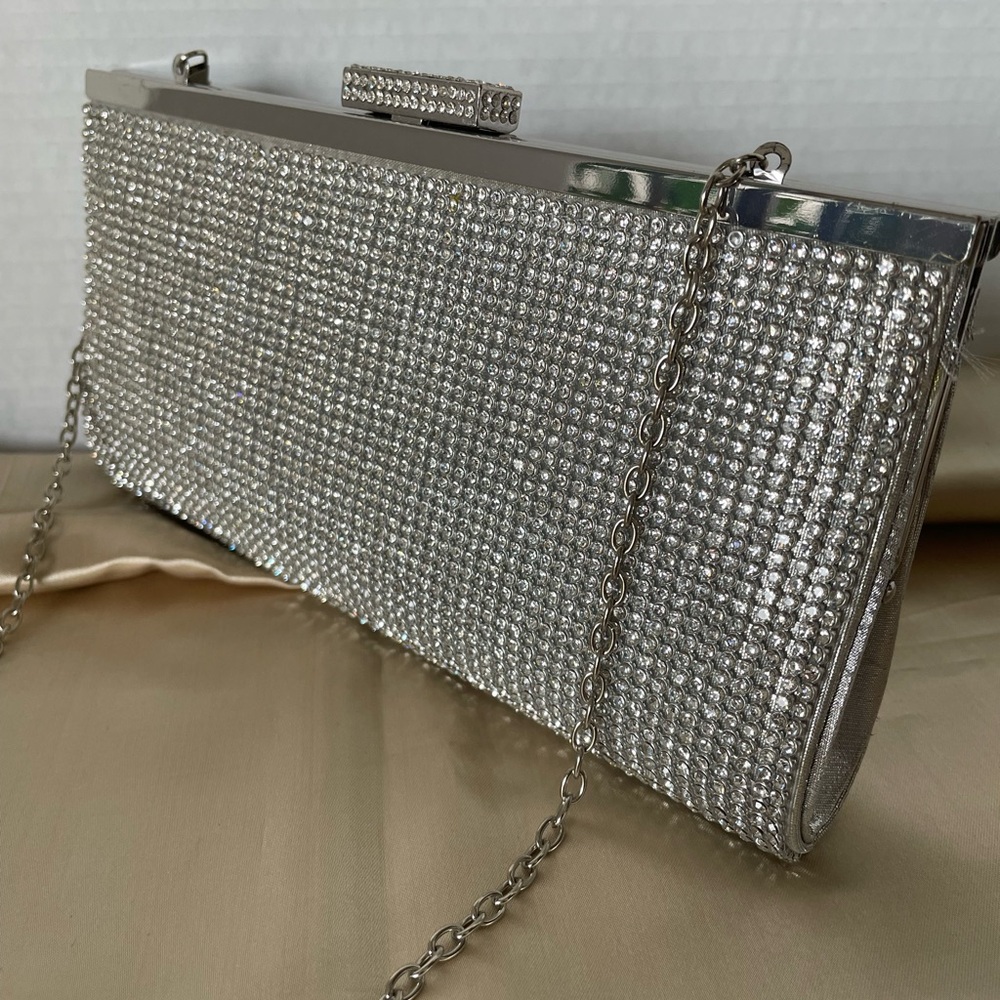 - Special Event Clutch.